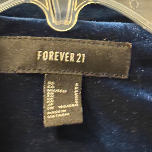 Forever 21 Womens Velvet Blazer size Small front button long sleeves jacket - Picture 2 of 12